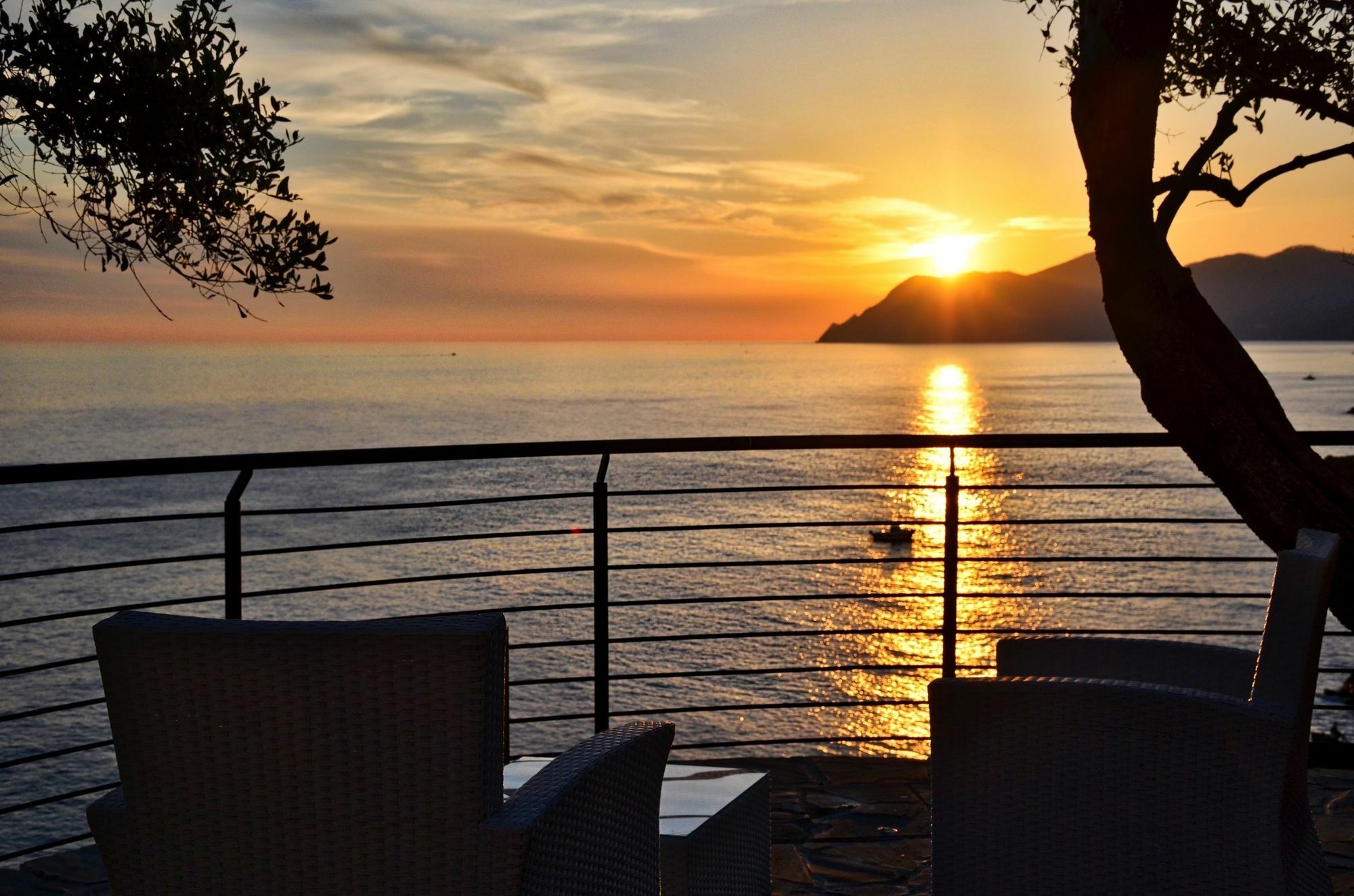 Creuza De Mae Hotel Riomaggiore Buitenkant foto